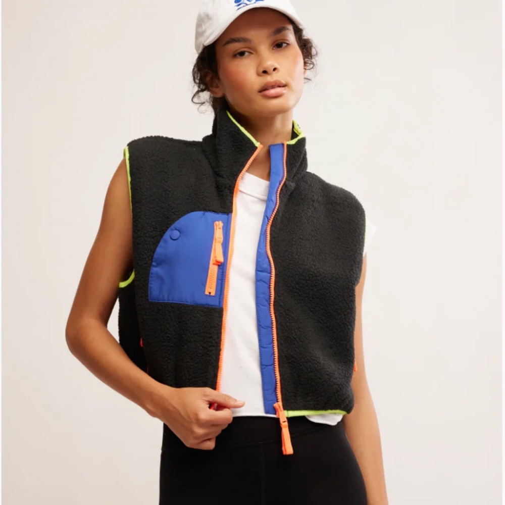 FP Movement by Free People Hit the slopes Black Fleece Vest